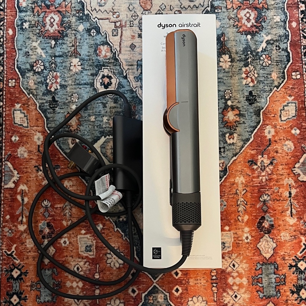 Dyson Airstrait Hair Straightener in Gray with Copper